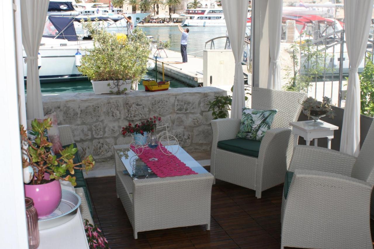 Studio Tironi 2 -Sonja Lägenhet Trogir Exteriör bild